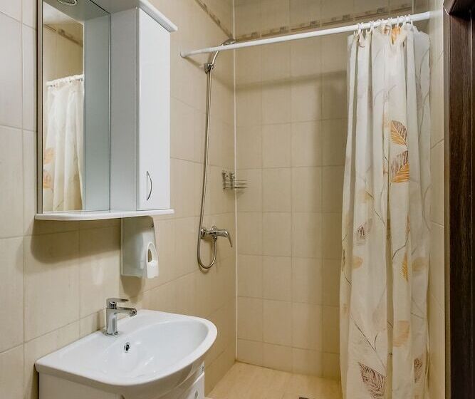 בית מלון כפרי Ostrovsky