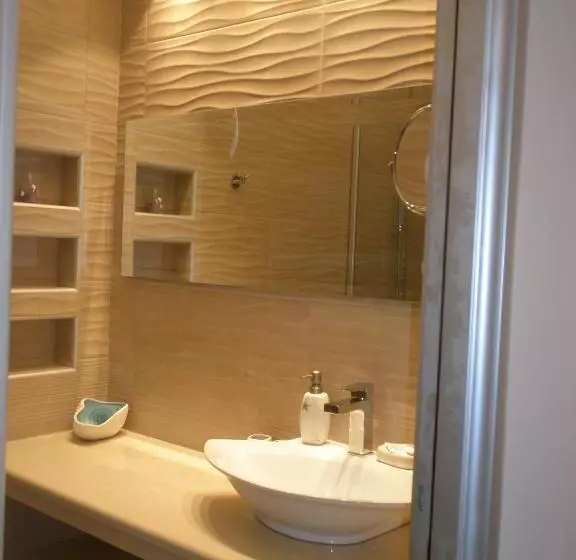 ホテル Whitesands Beach Resort