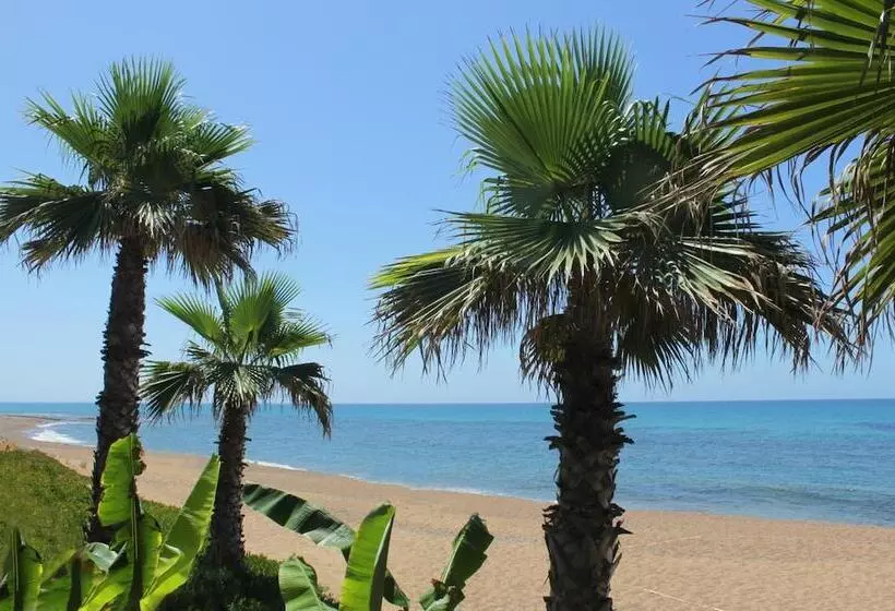 Ionion Beach Apartment Hotel & Spa