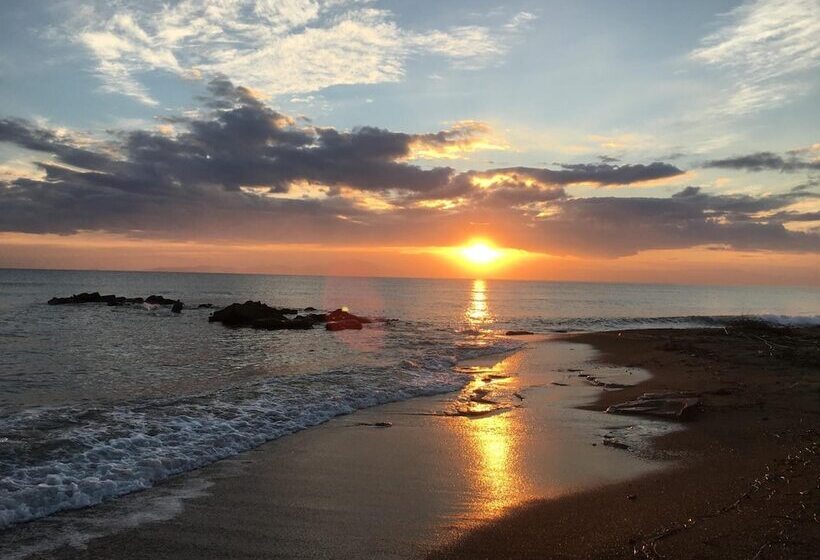 Ionion Beach Apartment Hotel & Spa