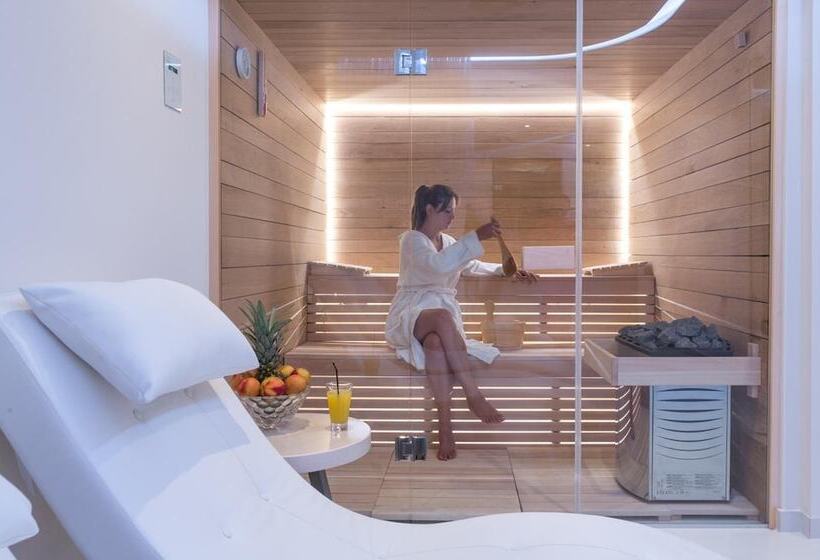 Ionion Beach Apartment Hotel & Spa