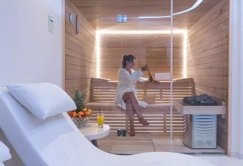 Ionion Beach Apartment Hotel & Spa