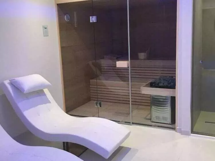 Ionion Beach Apartment Hotel & Spa