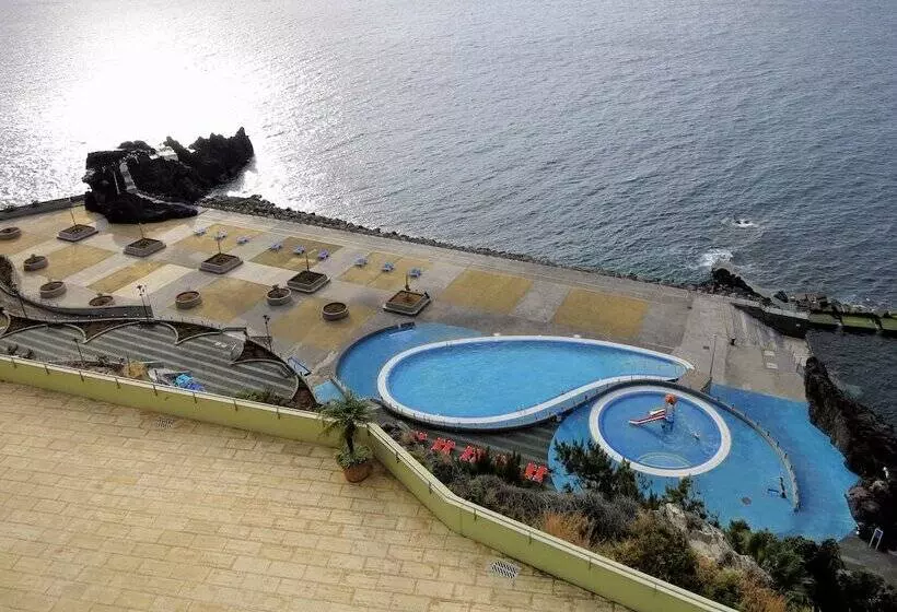 Superior Rentals In Madeira   Lido