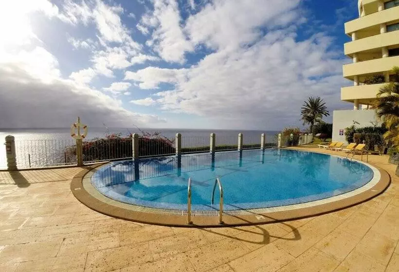 Superior Rentals In Madeira   Lido