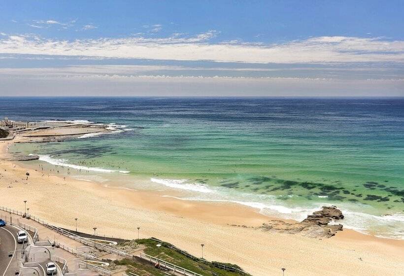 Astra Apartments Newcastle East