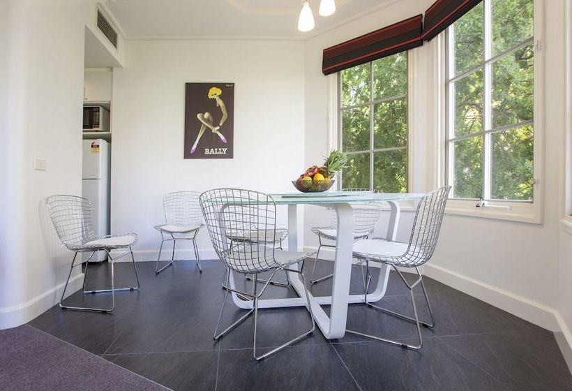 Boutique Stays  Wellington Mews, Apartment In East Melbourne