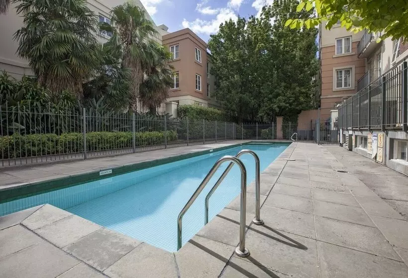 Boutique Stays Wellington Mews, Apartment In East Melbourne