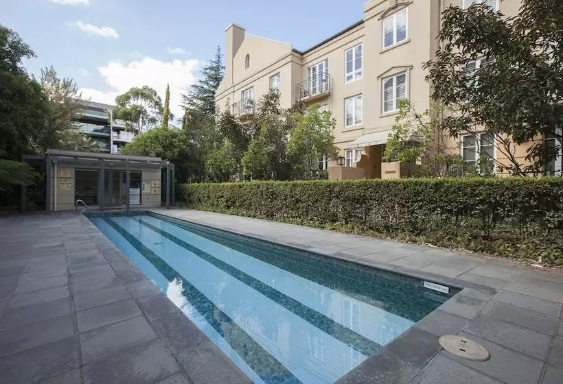 Boutique Stays Wellington Mews, Apartment In East Melbourne