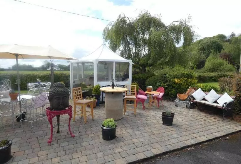 Bunratty Castle Mews B&b