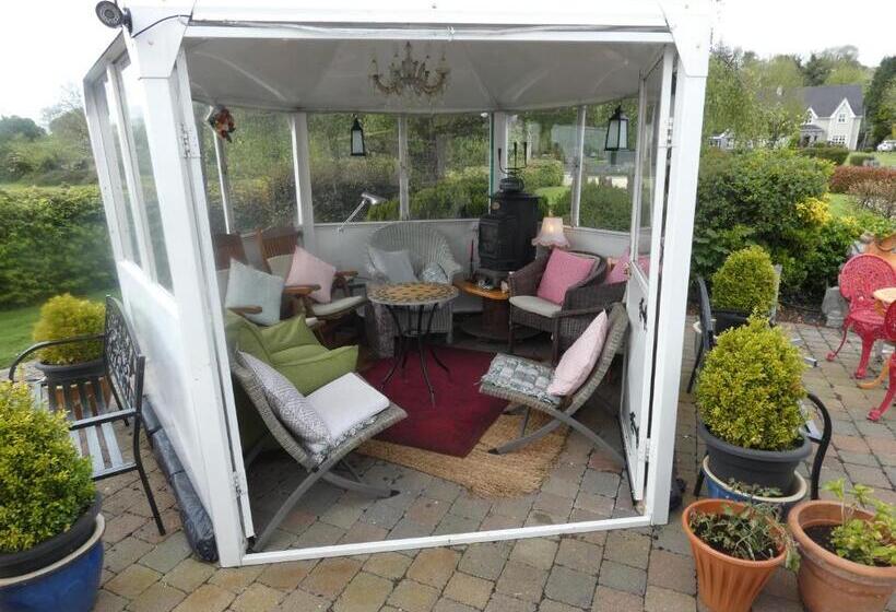 Bunratty Castle Mews B&b