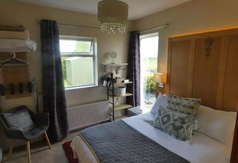 Bunratty Castle Mews B&b