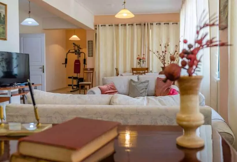 Le Reve Apartment