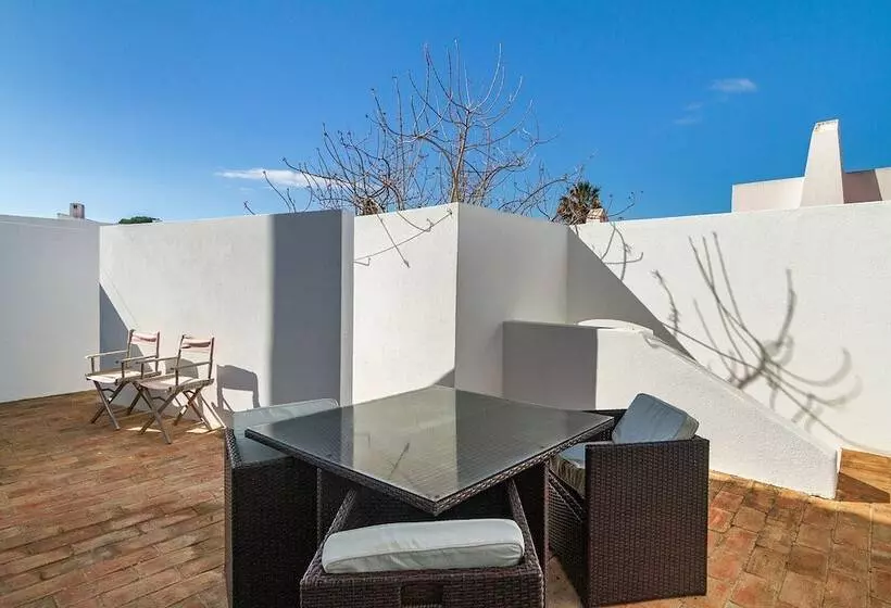 Liiiving In Algarve Alvor Blue Villa