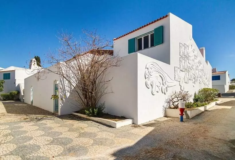 Liiiving In Algarve Alvor Blue Villa