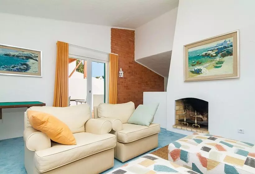 Liiiving In Algarve Alvor Blue Villa