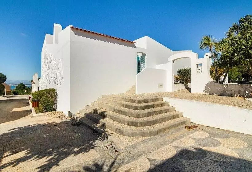 Liiiving In Algarve Alvor Blue Villa