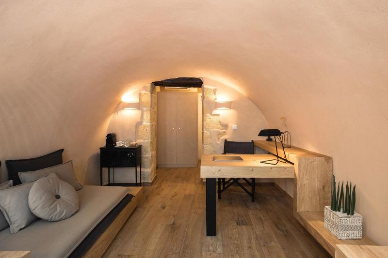 פנסיון J&g Suites