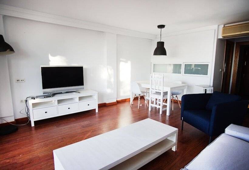 Surtrip Apartamentos   Zenete