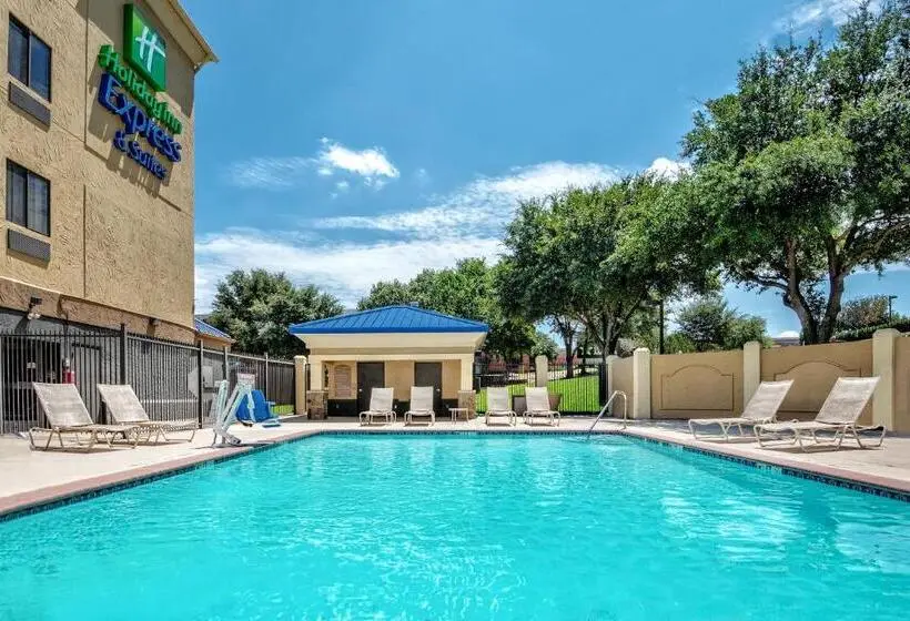 Holiday Inn Express Hotel And Suites Fort Worth/i 20