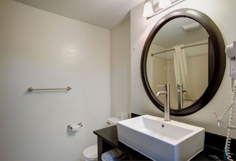 Отель Americas Best Value Inn Heath Newark