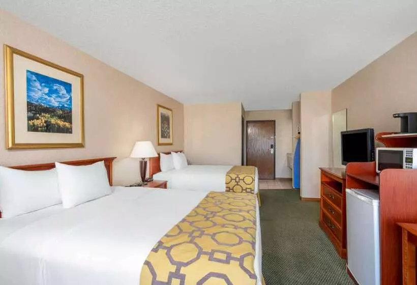 בית מלון כפרי Baymont By Wyndham Salida