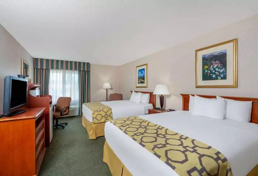 בית מלון כפרי Baymont By Wyndham Salida