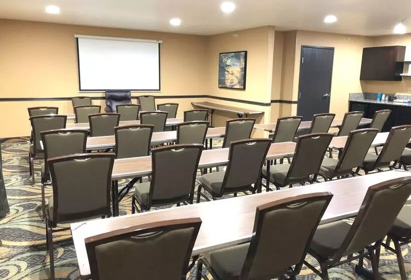 Отель Best Western Plus Coldwater