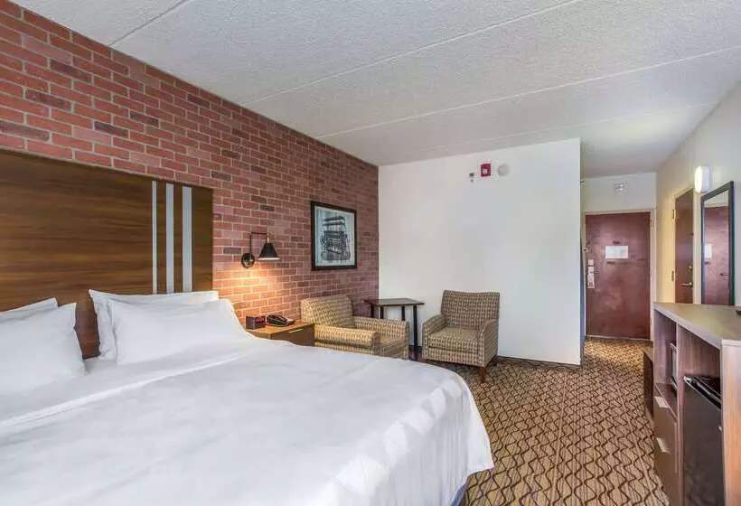 Burrstone Inn, Ascend Hotel Collection