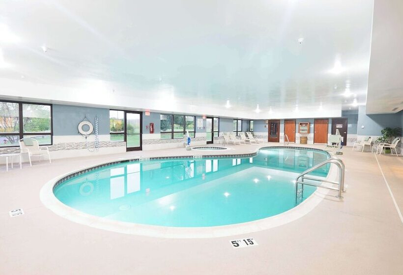 בית מלון כפרי Wingate By Wyndham Waynesboro