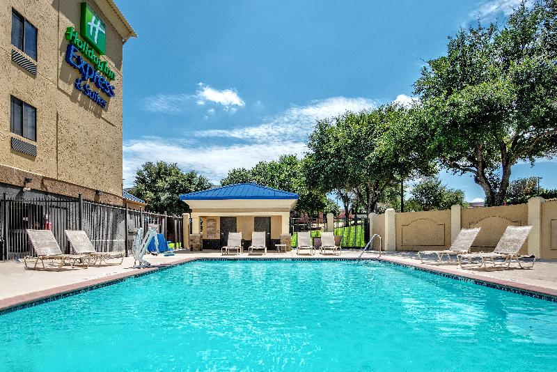 Holiday Inn Express Hotel And Suites Fort Worth/i 20