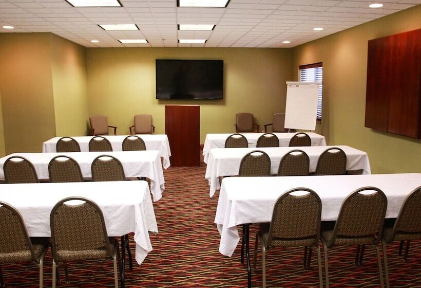 Hotel Holiday Inn Express Jamestown, An Ihg