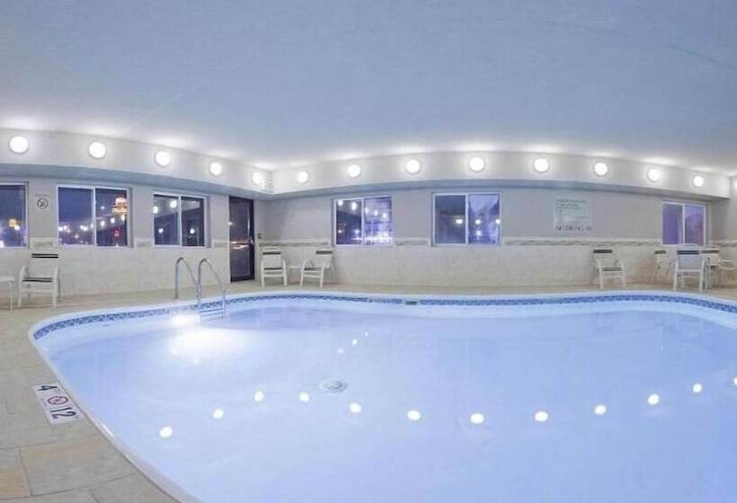 Hotel Holiday Inn Express Jamestown, An Ihg