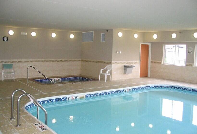 Hotel Holiday Inn Express Jamestown, An Ihg