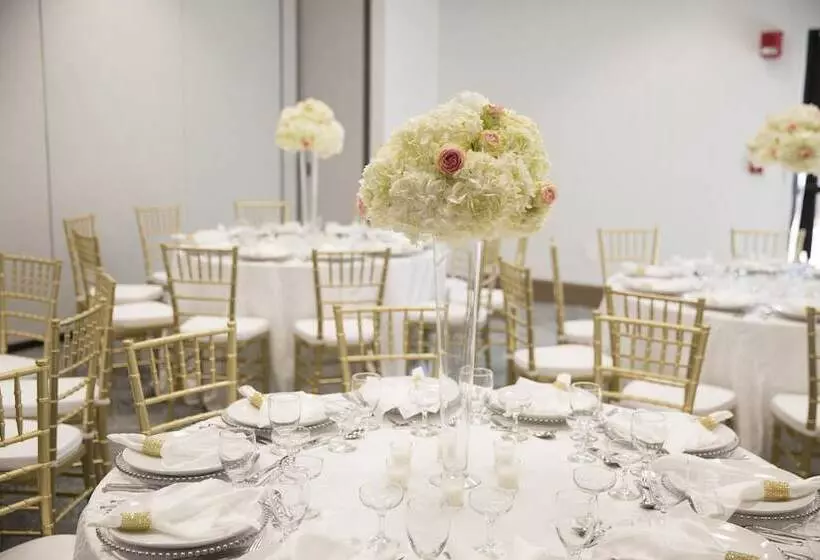 호텔 Holiday Inn Orlando International Airport, An Ihg