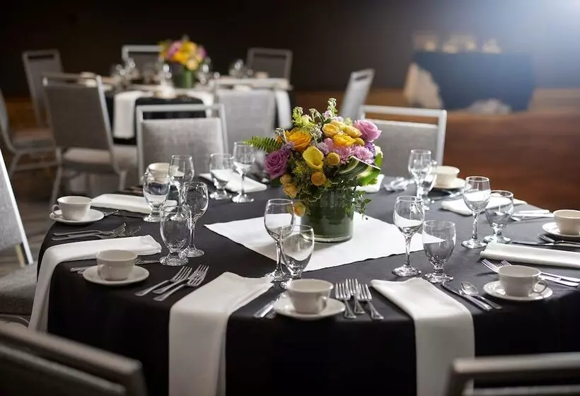 酒店 Holiday Inn & Suites Marlborough By Ihg