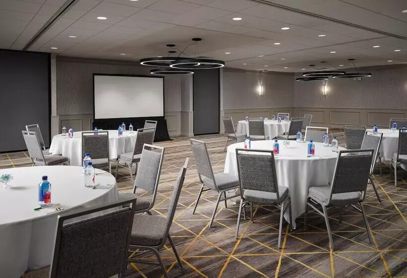 酒店 Holiday Inn & Suites Marlborough By Ihg