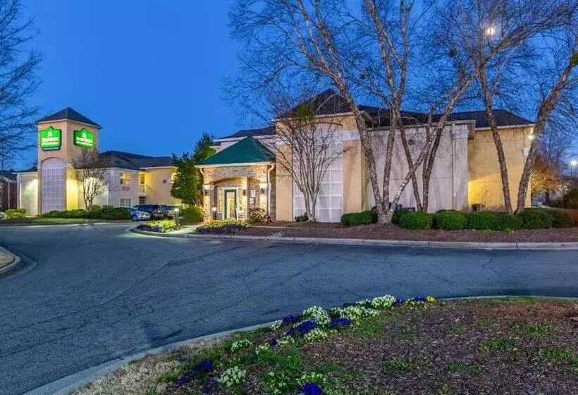 酒店 Hometowne Studios By Red Roof   Atlanta Ne   Peachtree Corners