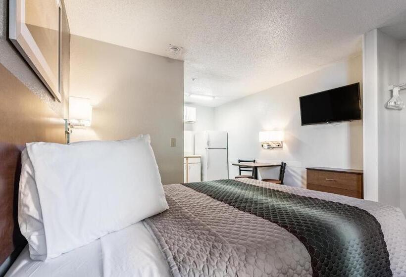 Otel Hometowne Studios By Red Roof Atlanta Ne Peachtree Corners