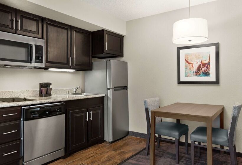 Hotel Addison Suites