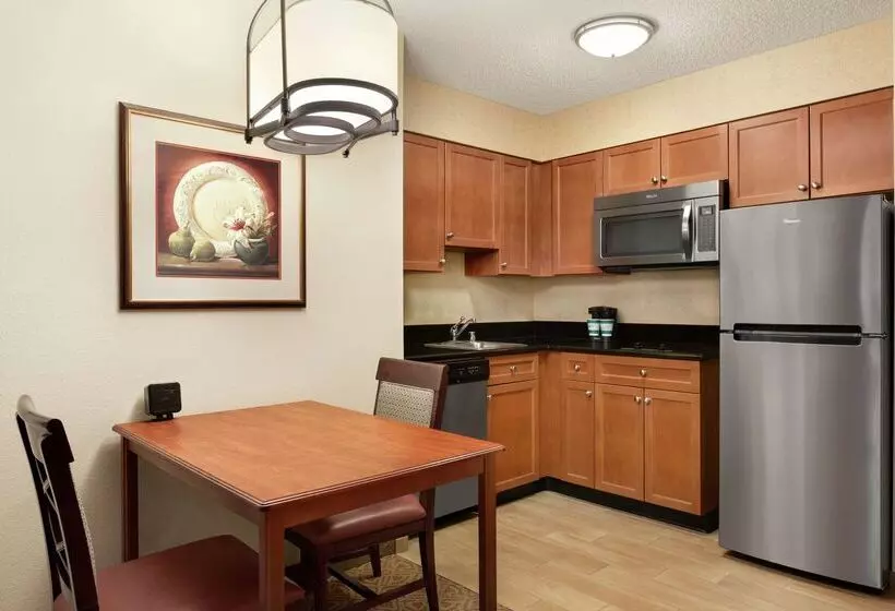 호텔 Homewood Suites Dallas/park Central