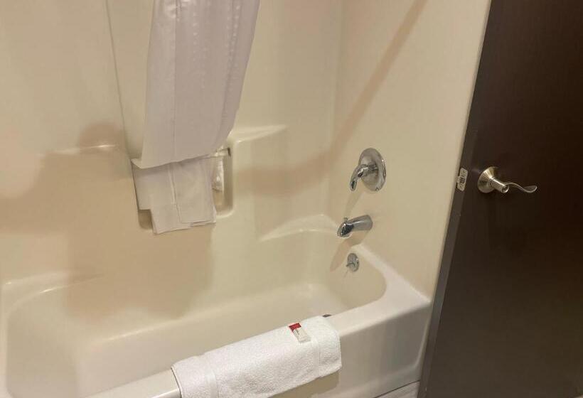 فندق Stay Suites Formerly Known As Days Inn & Suites By Wyndham La Crosse Onalaska