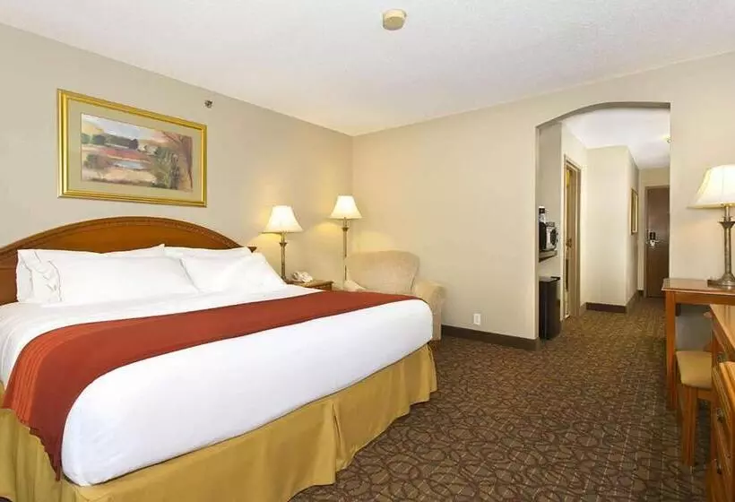 ホテル Stay Suites Formerly Known As Days Inn & Suites By Wyndham La Crosse Onalaska