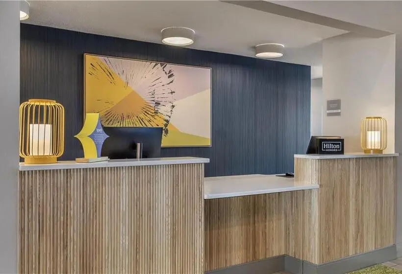 ホテル Stay Suites Formerly Known As Days Inn & Suites By Wyndham La Crosse Onalaska