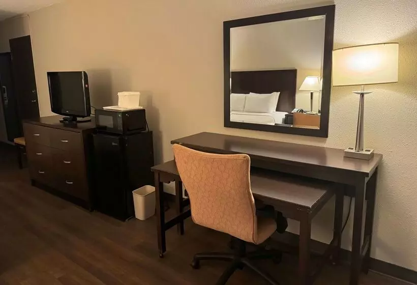 酒店 Wingate By Wyndham Troy