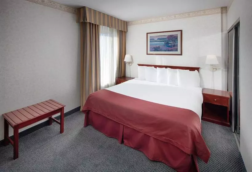 Red Lion Hotel & Conference Center Seattle Renton