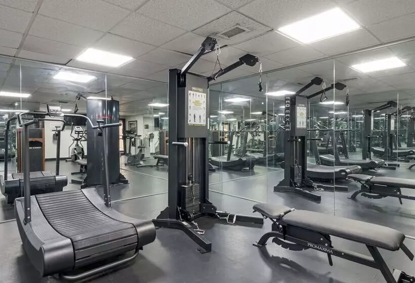 Курорт Best Western International Speedway