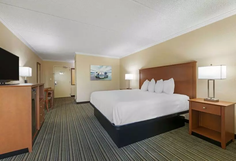 Курорт Best Western International Speedway