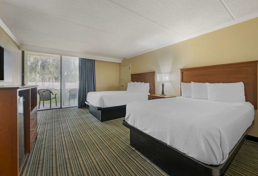 אתר נופש Best Western International Speedway