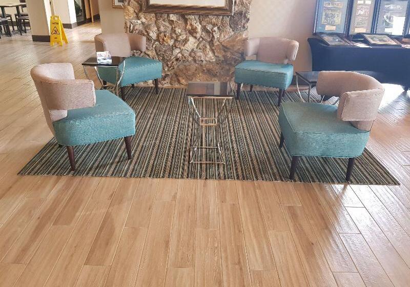 אתר נופש Best Western International Speedway